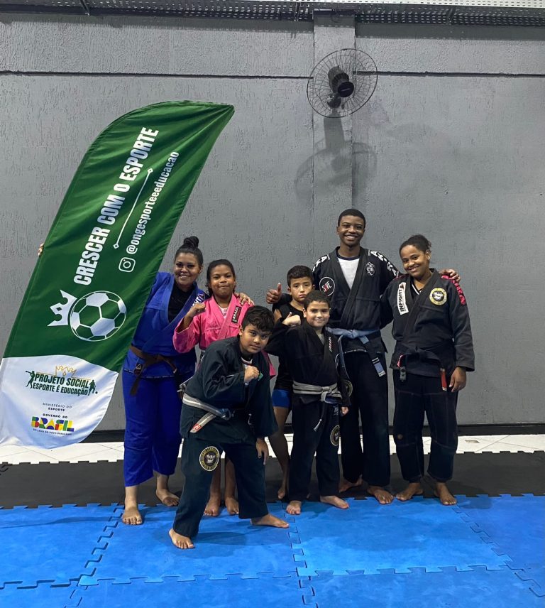 Jiu Jitsu no núcleo Santa Efigênia (Cidade de Deus) — turma Infantil
