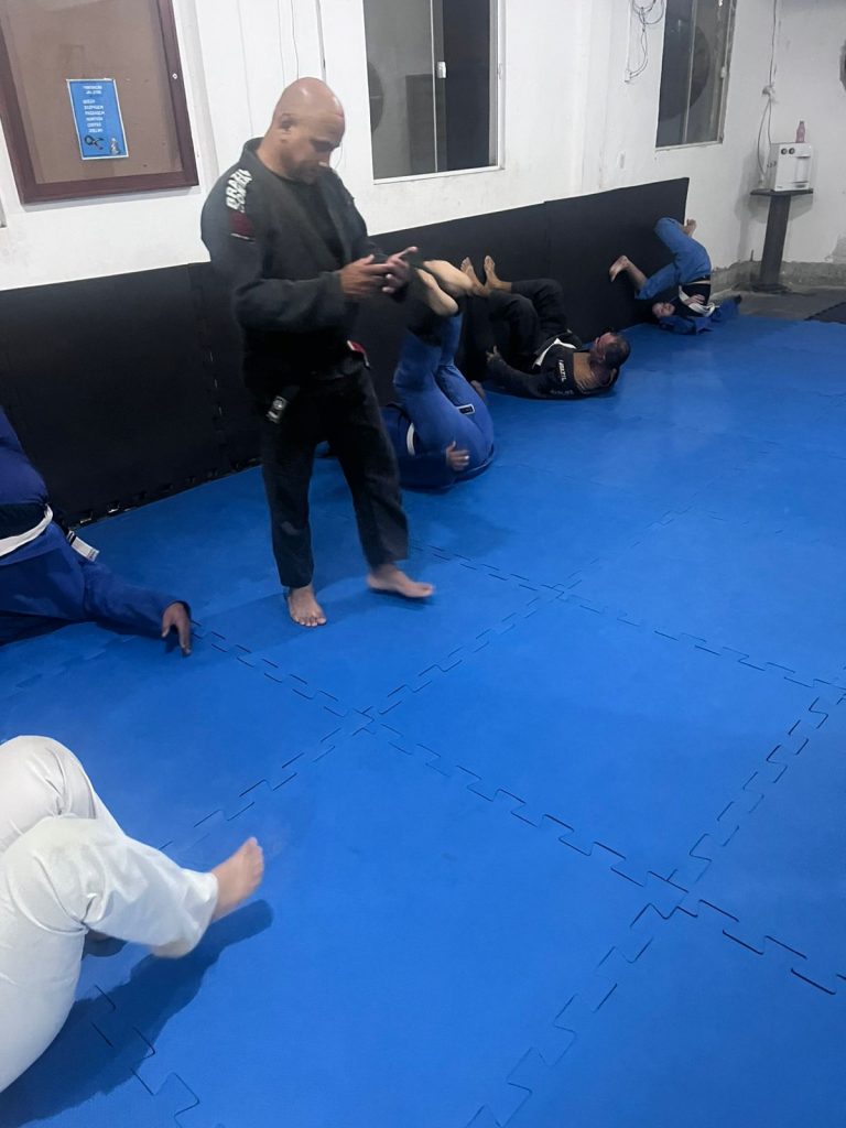 Jiu Jitsu no núcleo Tancredo — turma Infantil e Adulto