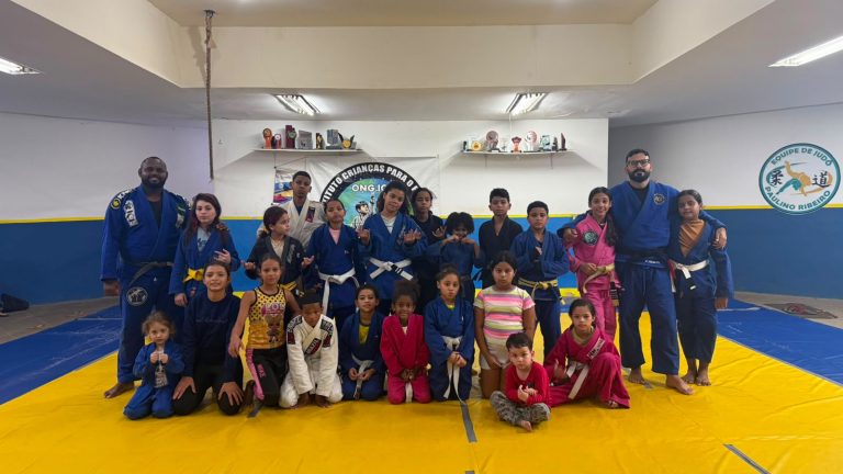 Jiu Jitsu no núcleo Duque de Caxias — turma Infantil, Juvenil e Adulto