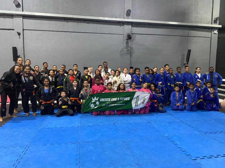 Jiu Jitsu no núcleo Santa Efigênia (Cidade de Deus)