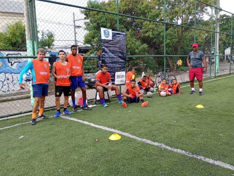 Futebol no núcleo Cidade de Deus — turma Infantil e Juvenil