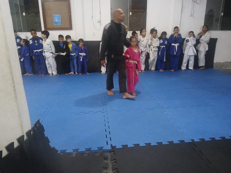 Jiu Jitsu no núcleo Tancredo — turma Infantil