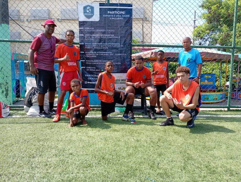 Futebol no núcleo Cidade de Deus — turma Infantil e Juvenil