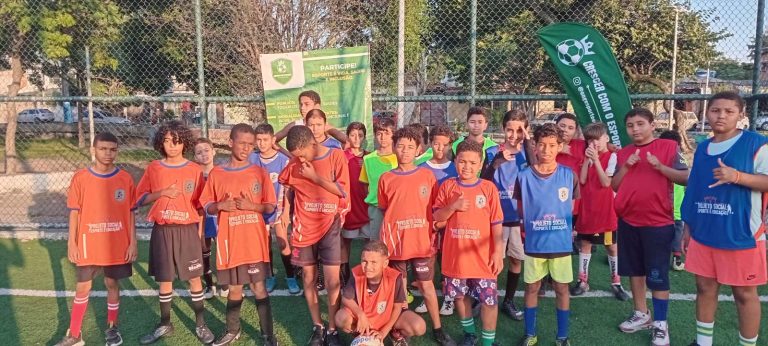 Futebol no núcleo Paciência — turma Infantil e Juvenil