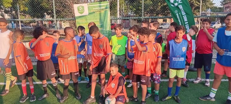 Futebol no núcleo Paciência — turma Infantil e Juvenil