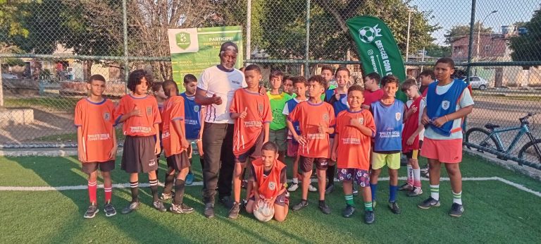 Futebol no núcleo Paciência — turma Infantil e Juvenil