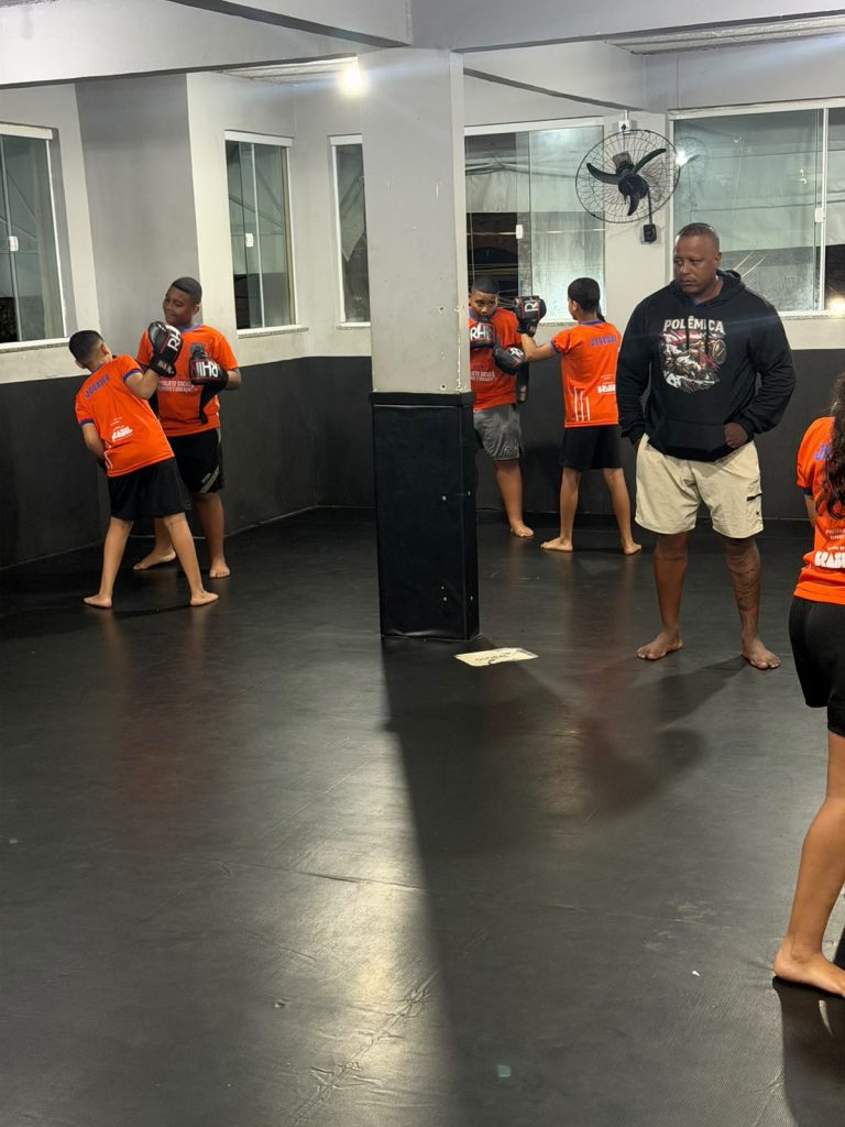 Boxe no núcleo Sede — turma Juvenil e Infantil