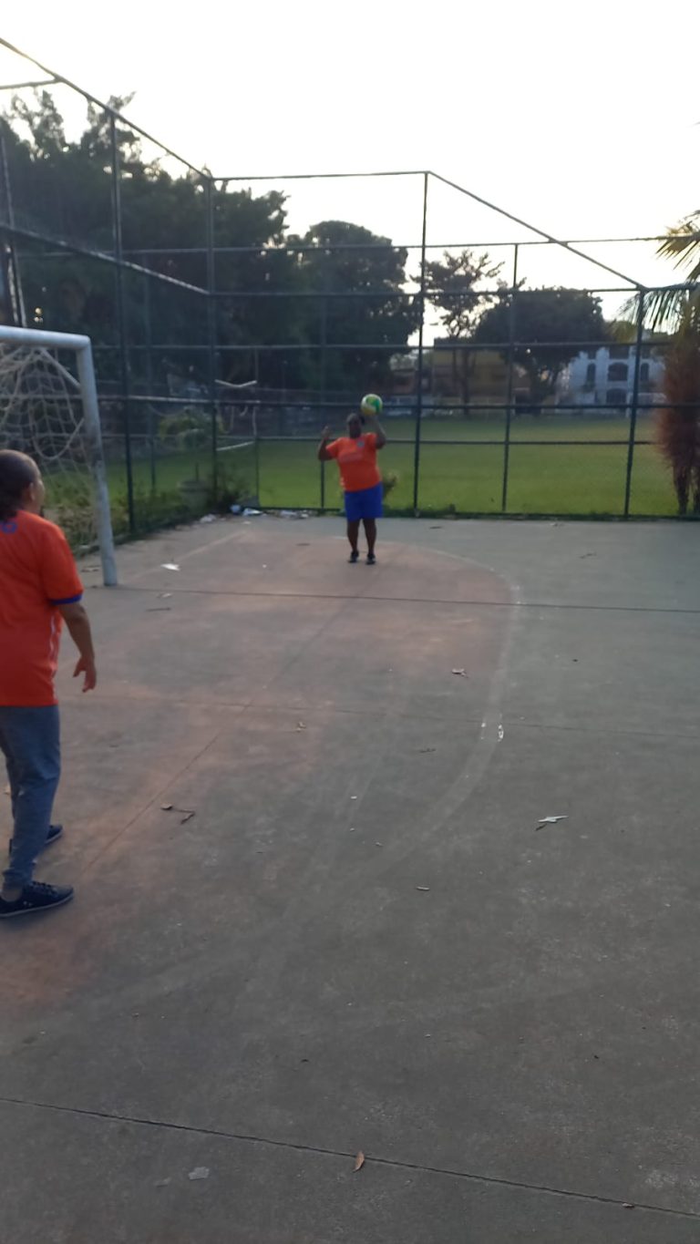 Futebol no núcleo Rio Grande — turma Adulto